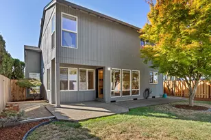 21389 NW Kenai Ct, Portland, OR 97229 - Photo 43