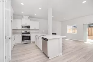 2897 S Heather St, Cornelius, OR 97113 - Photo 21