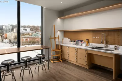 550 SW 10th Ave #2209, Portland, OR 97205 - Photo 27