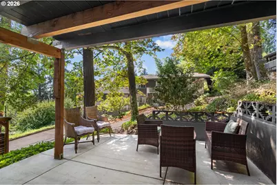 8265 SW Canyon Ln, Portland, OR 97225 - Photo 9