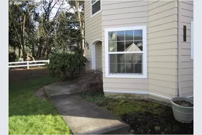 8415 SW Curry Dr #B, Wilsonville, OR 97070 - Photo 1