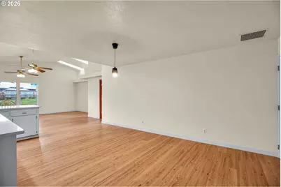 5527 SE Harlene St, Milwaukie, OR 97222 - Photo 15