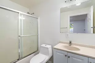 15310 SE Stark St, Portland, OR 97233 - Photo 11