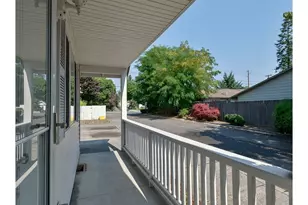 15310 SE Stark St, Portland, OR 97233 - Photo 3