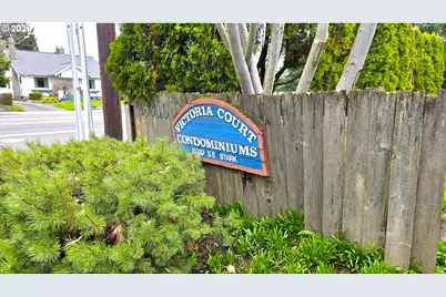 15310 SE Stark St #B1, Portland, OR 97233 - Photo 17