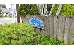 15310 SE Stark St, Portland, OR 97233 - Photo 17