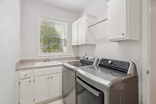5633 SW Kruse Ridge Dr, Portland, OR 97035 - Photo 23