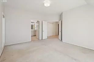 5633 SW Kruse Ridge Dr, Portland, OR 97035 - Photo 17