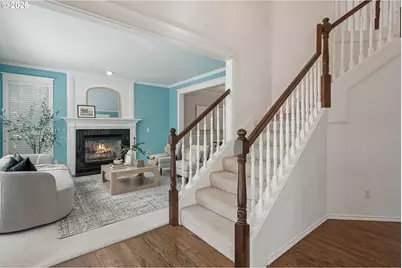 5633 SW Kruse Ridge Dr, Portland, OR 97035 - Photo 3