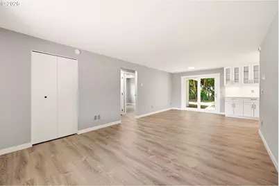 1133 SE Harlow Pl, Troutdale, OR 97060 - Photo 9