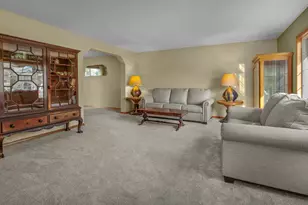 381 NE 33rd Ct, Hillsboro, OR 97124 - Photo 7