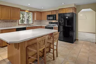 381 NE 33rd Ct, Hillsboro, OR 97124 - Photo 13