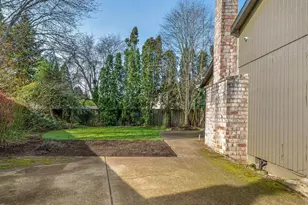 381 NE 33rd Ct, Hillsboro, OR 97124 - Photo 39