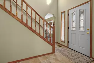 381 NE 33rd Ct, Hillsboro, OR 97124 - Photo 5