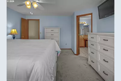 381 NE 33rd Ct, Hillsboro, OR 97124 - Photo 25