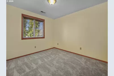 381 NE 33rd Ct, Hillsboro, OR 97124 - Photo 33