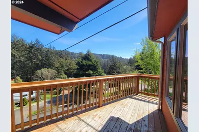 19921 Whaleshead Rd #M1, Brookings, OR 97415 - Photo 23