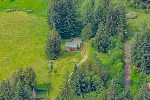 15181 Sitkum Ln, Myrtle Point, OR 97458 - Photo 9