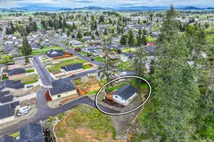 745 Boulder Loop, Creswell, OR 97426 - Photo 17