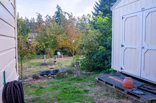 329 S 1st Ave, Mill City, OR 97360 - Photo 43