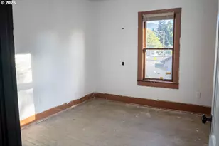 329 S 1st Ave, Mill City, OR 97360 - Photo 35