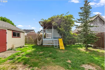 509 Spruce St, Ilwaco, WA 98624 - Photo 41