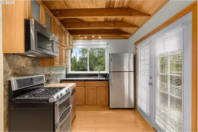 2612 SW Moss St, Portland, OR 97219 - Photo 23