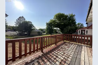 212 NW Bridge St, John Day, OR 97845 - Photo 31