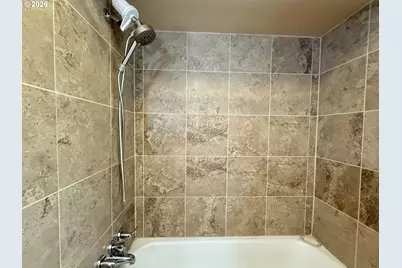 1470 Queens Way, Eugene, OR 97401 - Photo 13