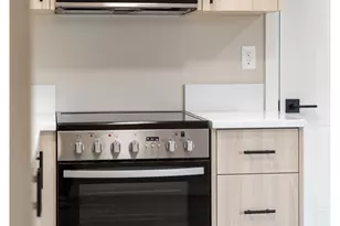 14366 SE Knight St, Portland, OR 97236 - Photo 5