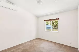 351 Board Shanty Creek Rd, Grants Pass, OR 97527 - Photo 23