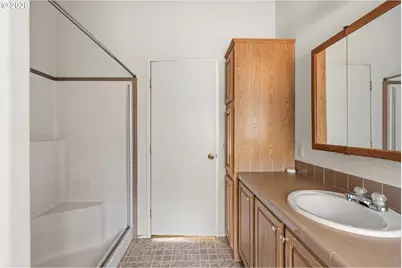 351 Board Shanty Creek Rd, Grants Pass, OR 97527 - Photo 15