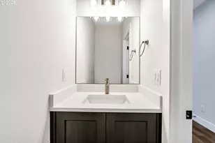 996 E Rork Ct, Newberg, OR 97132 - Photo 19