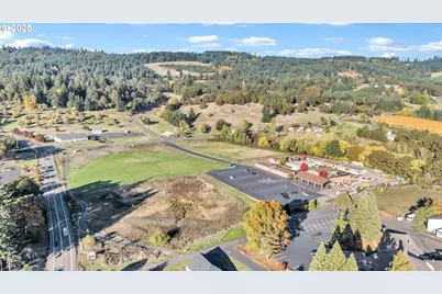 996 E Rork Ct, Newberg, OR 97132 - Photo 43