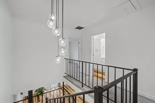 445 N Hayden Bay Dr, Portland, OR 97217 - Photo 15