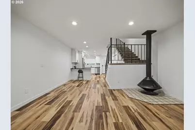 445 N Hayden Bay Dr, Portland, OR 97217 - Photo 11