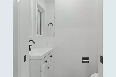 445 N Hayden Bay Dr, Portland, OR 97217 - Photo 9