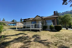 782 NE Center St, White Salmon, WA 98672 - Photo 25