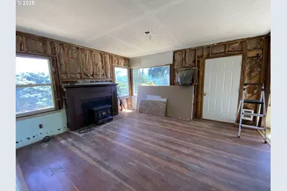 782 NE Center St, White Salmon, WA 98672 - Photo 11