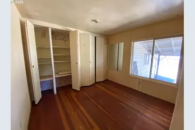 782 NE Center St, White Salmon, WA 98672 - Photo 9