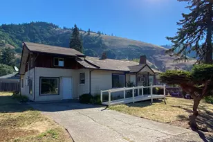 782 NE Center St, White Salmon, WA 98672 - Photo 21