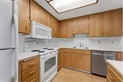 16190 SW 130th Ter #15, Tigard, OR 97224 - Photo 17