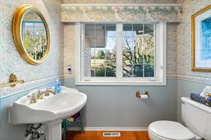 33779 SW Laurel Rd, Hillsboro, OR 97123 - Photo 39