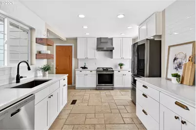 1195 NW Garibaldi St, Hillsboro, OR 97124 - Photo 21