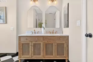 1195 NW Garibaldi St, Hillsboro, OR 97124 - Photo 35