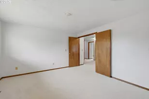 391 NE 30th Dr, Gresham, OR 97030 - Photo 31