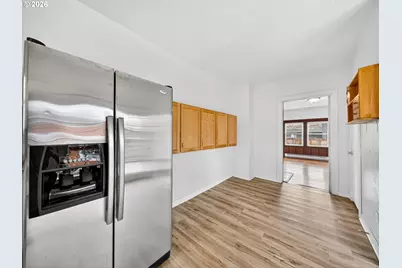 9336 N Lombard St, Portland, OR 97203 - Photo 11