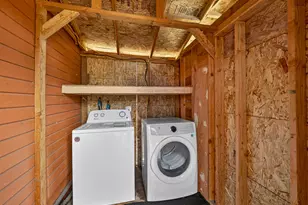 9336 N Lombard St, Portland, OR 97203 - Photo 35