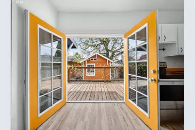 9336 N Lombard St, Portland, OR 97203 - Photo 29