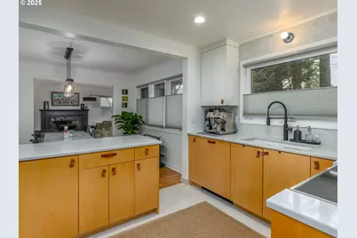 8707 SW 19th Ave, Portland, OR 97219 - Photo 11